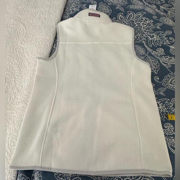 BRAND NEW WITH TAGS VINEYARD VINES VEST - MEDIUM - Picture 9 of 10